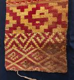 Chancay-cultuur textiel met zeevogels, rokende en, Verzamelen