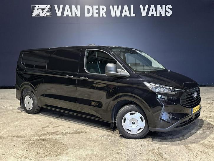 Ford Transit Custom 2.0 TDCI 136pk L2H1 Euro6 Fabrieksgarant, Auto's, Bestelauto's, Dealer onderhouden, Lease, Zwart, Handgeschakeld