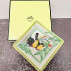 Hermès Studio – Limoges - Schotel - Toucans - Porselein -, Antiek en Kunst