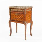 Kabinet - Walnoot, Brons, Esdoorn, Mahonie