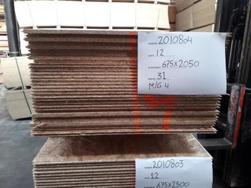 OSB platen met schoonheidsfoutje. 12mm € 2.40  per M² excl. beschikbaar voor biedingen