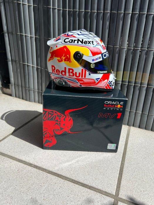 Max Verstappen - 2022 - Schaal 1/2 helm, Verzamelen, Automerken, Motoren en Formule 1