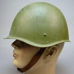 Sovjet M44 model staalhelm Russische M44 model helm, Verzamelen, Militaria | Tweede Wereldoorlog, Ophalen of Verzenden, Landmacht