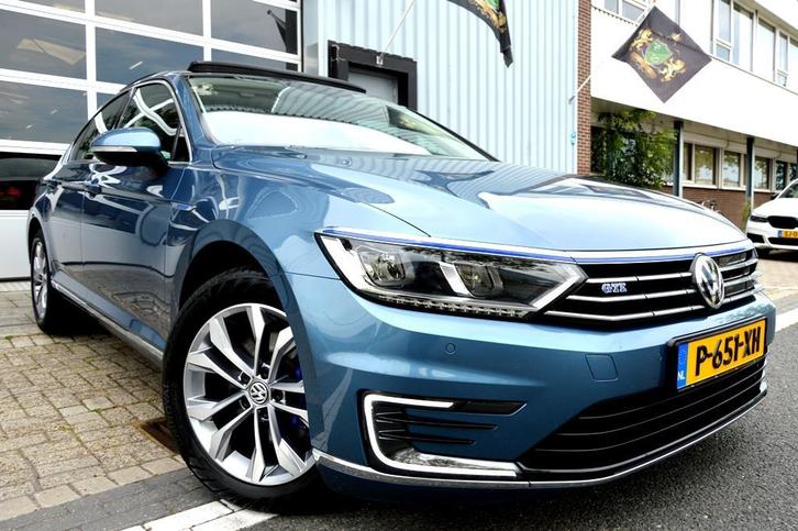Zakelijke Lease |  Volkswagen Passat 1.4 TSI GTE Highline LM, Auto's, Volkswagen, Dealer onderhouden, Lease, Zwart, Automaat, Sedan
