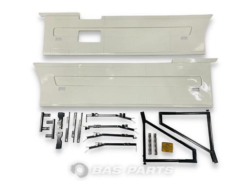 Sideskirt Set Volvo FM2 8158650, Auto-onderdelen, Vrachtwagen-onderdelen, Nieuw, Volvo, Carrosserie en Plaatwerk, Ophalen