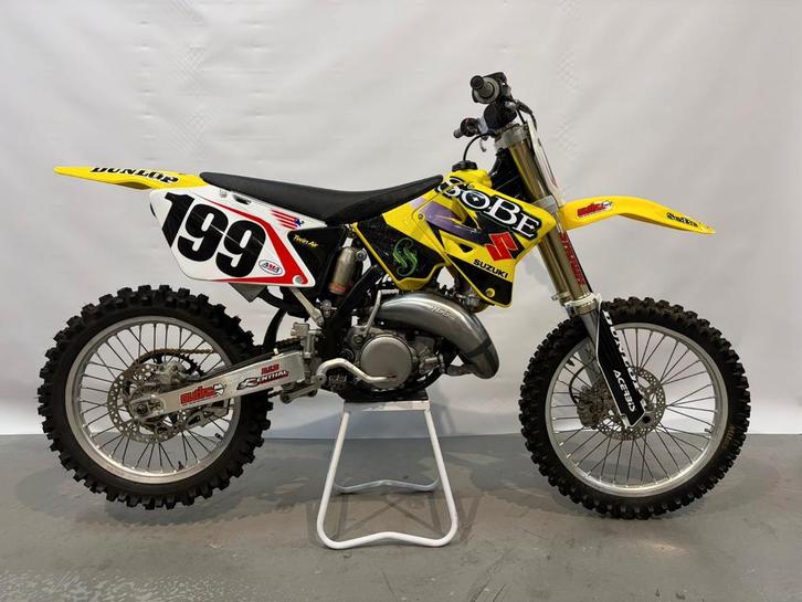 Suzuki RM125 2006 | Nieuw top-end | Nieuwe parts | Zeer fris, Motoren, Overige Motoren, Ophalen of Verzenden
