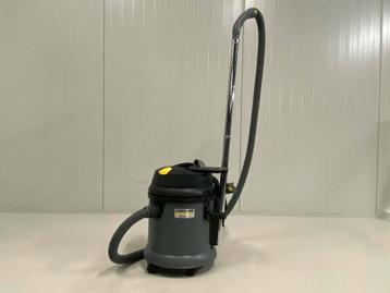 KARCHER Nat/droog stofzuiger NT 27/1 Demomodel beschikbaar voor biedingen