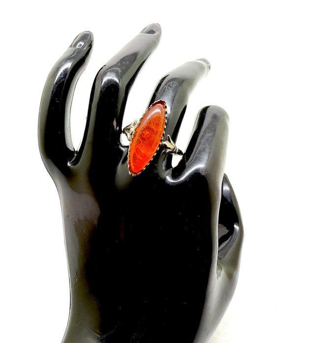 Oude natuurlijke Balts amber ring - Barnsteen - Baltic amber, Verzamelen, Dierenverzamelingen