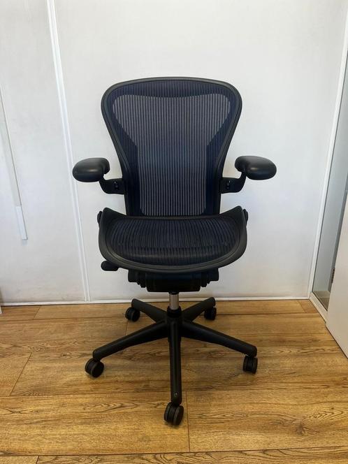 Herman Miller Aeron bureaustoel zgan - 500 stuks beschikbaar, Huis en Inrichting, Bureaustoelen, Bureaustoel, Blauw, Zo goed als nieuw