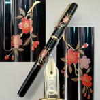 Platinum - Vintage Lacquer Maki-e with Cherry Blossoms, Verzamelen, Pennenverzamelingen, Nieuw