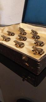 Messensteun (12) - Grenouilles - Metaal - kikkers