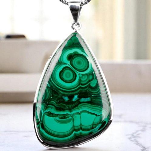 Zilver hanger met natuurlijke malachiet. - Hoogte: 62 mm -, Verzamelen, Mineralen en Fossielen