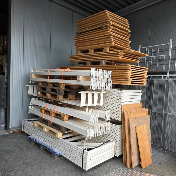 Mooie partij palletstelling met vlonders 90 cm diep, Zakelijke goederen, Kantoor en Winkelinrichting | Magazijn, Stelling en Opslag
