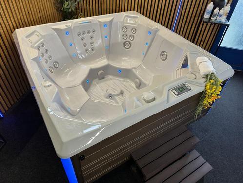 HotSpring Limelight Flash jacuzzi | Relaxation Spas, Tuin en Terras, Bubbelbaden en Hottubs, Vast, Gebruikt, Filter, Pomp, Trap