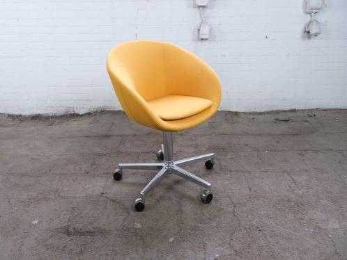 Giro | Design | Vergaderstoel | Tweedehands | Geel gestoffee, Huis en Inrichting, Bureaus, Gebruikt, Verzenden
