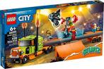 Lego CIty 60294 Stuntshowtruck (nieuw in doos), Kinderen en Baby's, Speelgoed | Duplo en Lego, Ophalen of Verzenden, Nieuw, Complete set