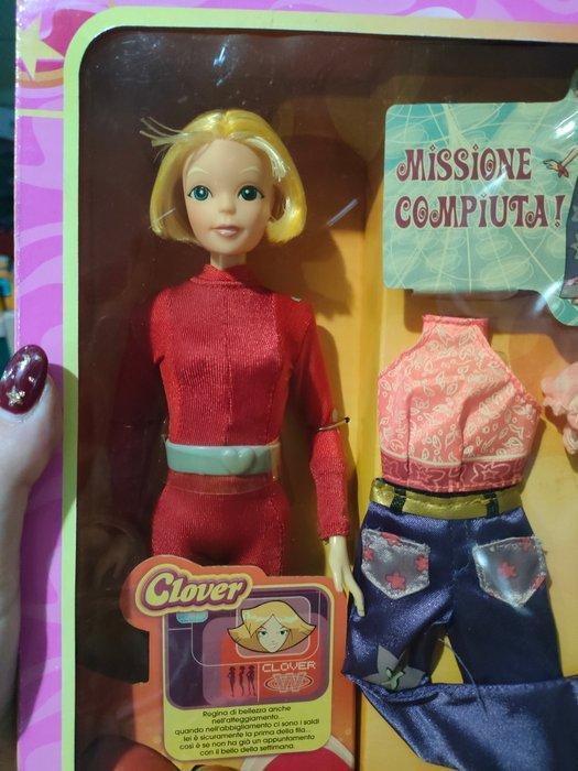playwell - Pop Totally spies clover, Antiek en Kunst, Antiek | Speelgoed