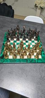 Schaakspel - messing brons, Antiek en Kunst