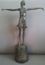 Pierre Chenet (XX-XXI) - sculptuur, Elégante danseuse à