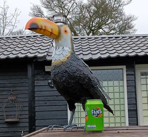 sculptuur, Guinness toekan vogel geheel van metaal - 45 cm -, Antiek en Kunst, Curiosa en Brocante