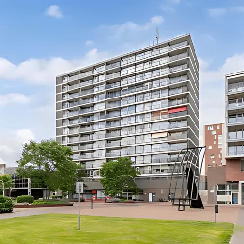 Ruim appartement met balkon, parkeermogelijkheid e..., Huizen en Kamers, Huizen te huur, Direct bij eigenaar, Appartement