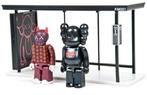 Kaws (1974) - KAWS Kubrick - Bus Stop Suite 1 - Medicom Toy