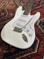 Lintage Guitars - Olympic White - ST-1 (Stratocaster) - -, Muziek en Instrumenten, Snaarinstrumenten | Gitaren | Akoestisch, Nieuw