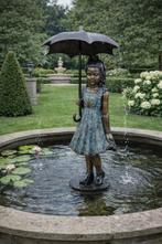Fontein - 2026 - (XL) Meisje met Paraplu, Antiek en Kunst, Curiosa en Brocante