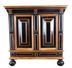 Kast - Zeeuwse Kussenkast - eikenhout en ebben