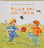 Bas en Tom gaan voetballen 9789089012234 Klaas Hoorn, Verzenden, Gelezen, Klaas Hoorn