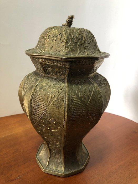 Plengoffer vaas - oliepotje - Messing - Fles voor olie, Antiek en Kunst, Curiosa en Brocante