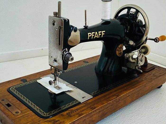 Pfaff 11 Naaimachine - - nieuwstaat, Antiek en Kunst, Kunst | Designobjecten