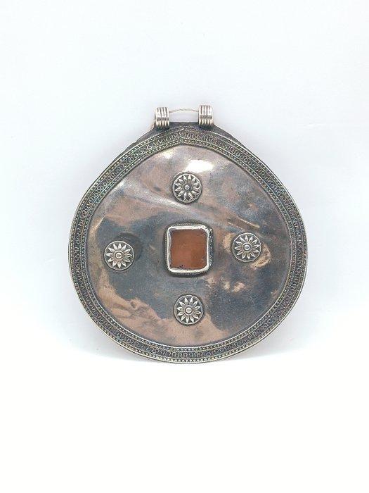 Tekke / Yomud hanger - Zilver - Turkmenistan - Begin 20e, Antiek en Kunst, Kunst | Niet-Westerse kunst