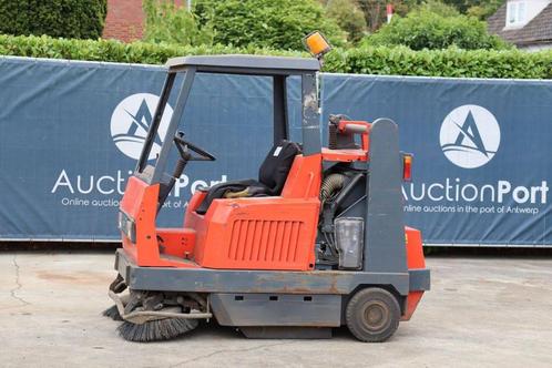 Veiling: Veegmachine Hako Jonas 1450E Elektrisch 2kW 2005, Zakelijke goederen, Machines en Bouw | Onderhoud en Reiniging, Ophalen