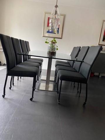 Set van 8 leren eetkamerstoelen met wieltjes en hoge rug - z beschikbaar voor biedingen