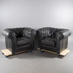Unknown - Fauteuil (2) - Chesterfield - Leder