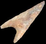 Neolithisch Vuursteen punt van een biface-speer uit de