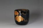 Kami  - Natsume - Hout - Theeblik met wijnrankmotief