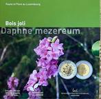 Luxemburg. 5 Euro 2022 Daphne Mezereum + Eikelmuis (2, Postzegels en Munten, Munten | Europa | Euromunten