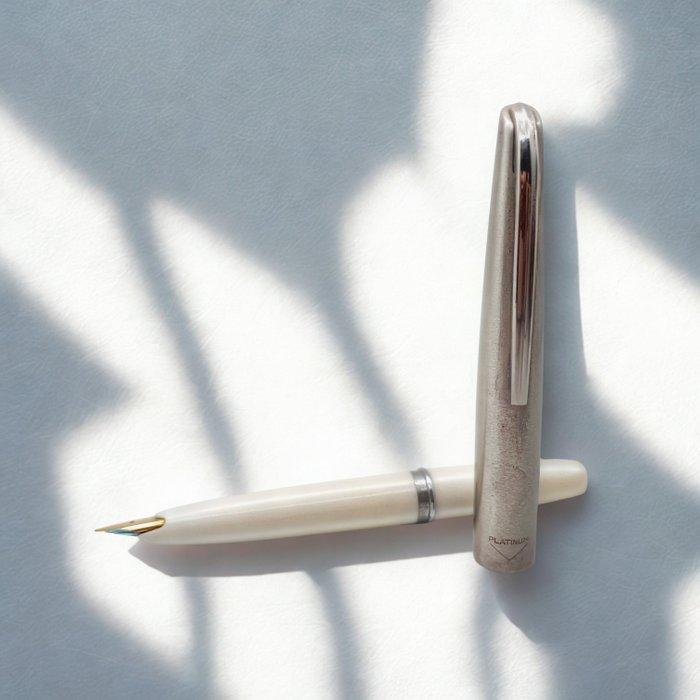 PLATINUM - Zonder minimumprijs - Vulpen, Verzamelen, Pennenverzamelingen