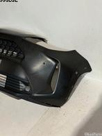 Toyota Yaris Cross Voorbumper 52119-0DC20, Ophalen, Gebruikt, Voor, Toyota