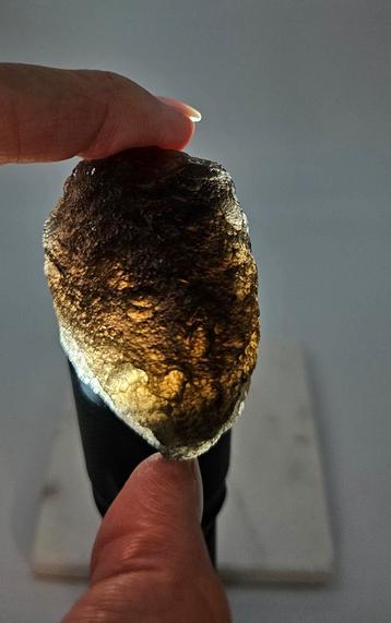 Agni Manitite beschikbaar voor biedingen