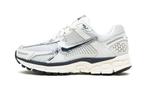 Nike Zoom Vomero 5 Photon Dust Metallic Silver - Maat 44 EU, Ophalen of Verzenden, Nieuw, Nike