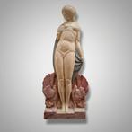 BOULOGNE - Delabasse - sculptuur, Femme aux colombes - 50 cm