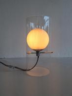Design tafellamp met globe, Huis en Inrichting, Lampen | Tafellampen, Nieuw