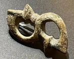 Oud-Romeins Brons Zeldzame opengewerkte broche in de vorm