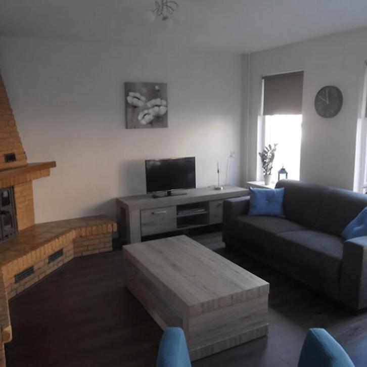 Gemeubileerde eengezinswoning met tuin en exclusieve prijs, Huizen en Kamers, Huizen te koop