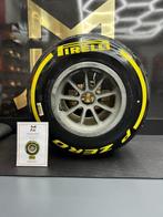 Wiel compleet met band - Ferrari - Tyre complete on wheel, Verzamelen, Automerken, Motoren en Formule 1, Nieuw