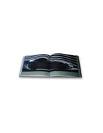 2006 MERCEDES BENZ SLR MCLAREN HARDCOVER BROCHURE ENGELS, Boeken, Nieuw, Author