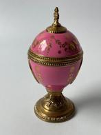 Fabergé ei - viooltje - Porselein - muzikale ei, Antiek en Kunst, Curiosa en Brocante